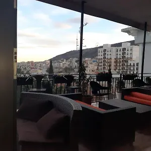 فندق Gallery Art, تبليسي